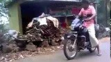 KERALA FUNNY ACCIDENTS VIDEOS INDIA – INDIAN FUNNIEST ACCIDENT CRASHES COMPILATION